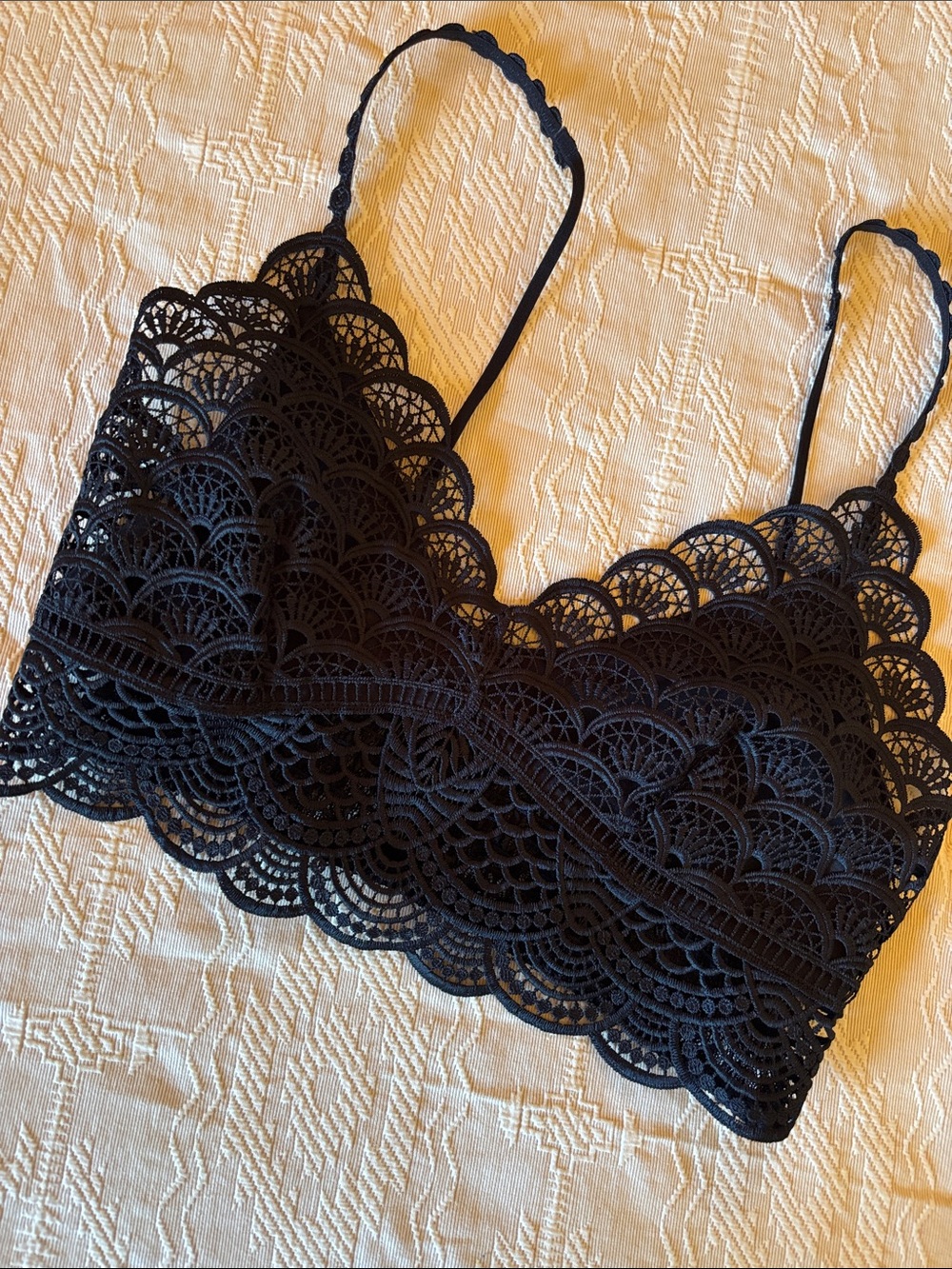 FREE PEOPLE Lace Bralette NWT ~ sz Medium ~ stretch back - DARK NAVY/BLACK Lined